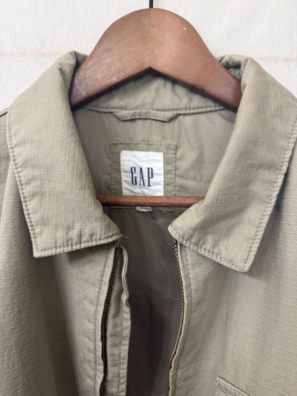 Gap Relaxed Ripstop Utility Jacket - Picture 2 of 8